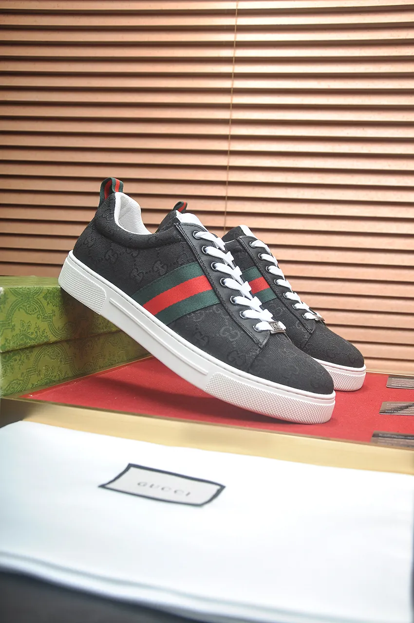 Men's men's shoes💰420💶[GUCCI Gucci] official website 1:1 men's sports shoes are now on the market, using original Gucci fabric + gluten lining, plus the official website original 1:1 comfortable outsole. Fashionable and versatile, super comfortable and breathable. 5 colors available, standard shoe size 38/45 (custom-made sizes 45 are non-refundable)